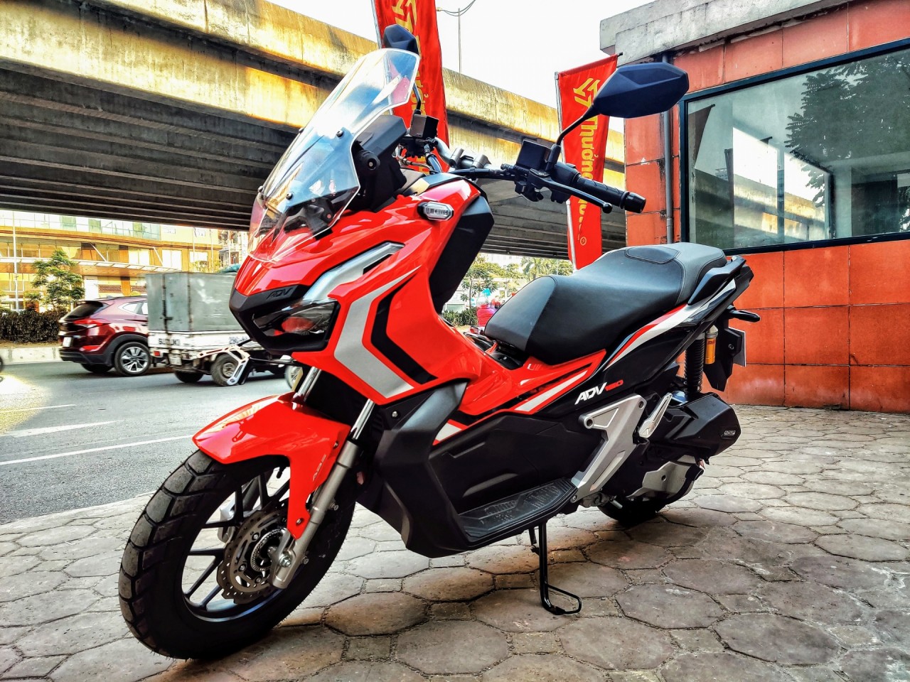 chi tiet xe ga dia hinh honda adv 150 tai viet nam