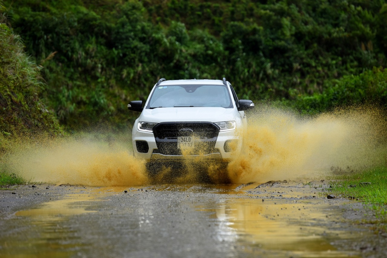 7 ưu điểm công nghệ vượt trội khiến “Vua bán tải” Ford Ranger an toàn hơn xe con 7 uu diem cong nghe vuot troi khien vua ban tai ford ranger an toan hon xe con
