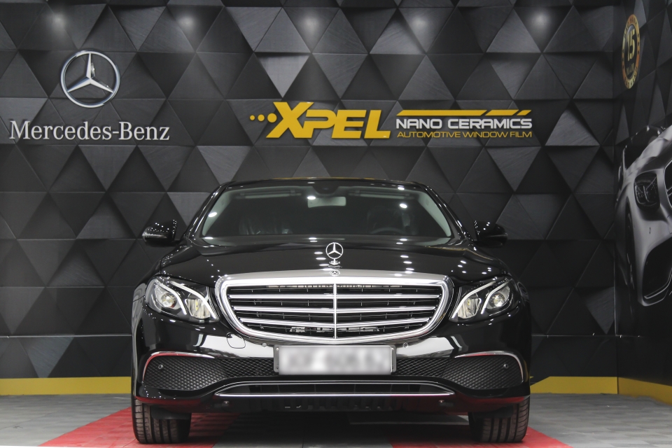 Hợp tác chiến lược phim cách nhiệt XPEL - Mercedes-Benz Haxaco hop tac chien luoc phim cach nhiet xpel mercedes benz haxaco