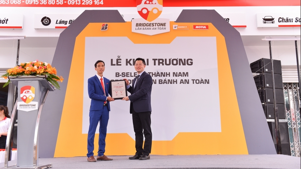 "Bridgestone lăn bánh an toàn" trở lại tại Nam Định