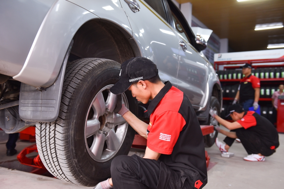 "Bridgestone lăn bánh an toàn" trở lại tại Nam Định bridgestone lan banh an toan tro lai tai nam dinh