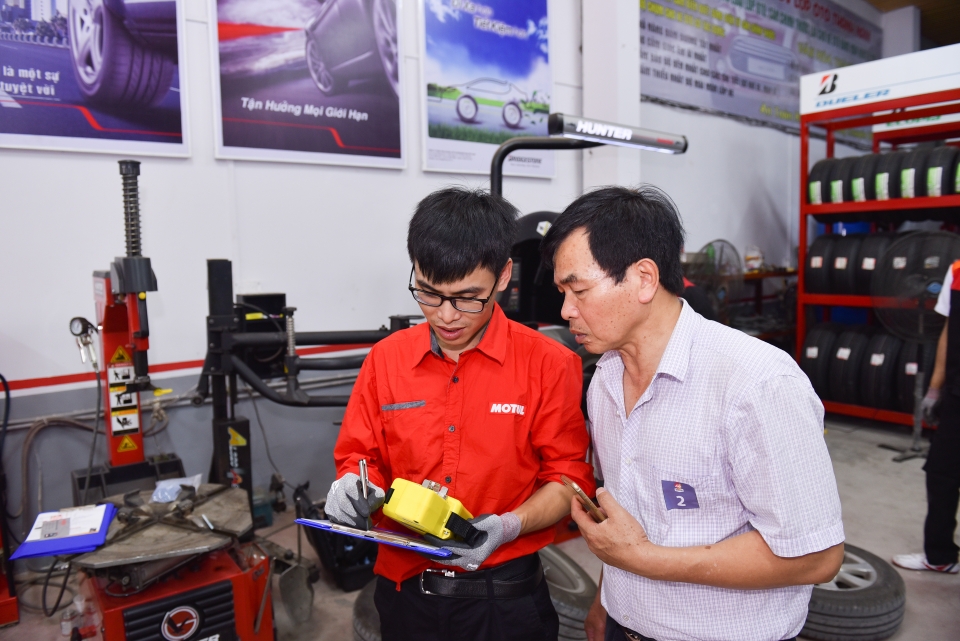 "Bridgestone lăn bánh an toàn" trở lại tại Nam Định bridgestone lan banh an toan tro lai tai nam dinh