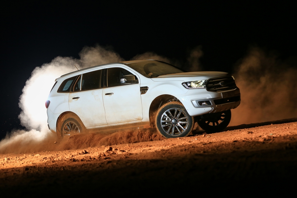 Tận mắt chiêm ngưỡng Ford Everest 2019 tại triển lãm VMS 2018 tan mat chiem nguong ford everest 2019 tai trien lam vms 2018