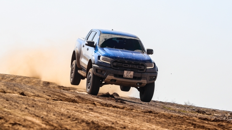 Ford Ranger Raptor - bản năng của khủng long sát thủ