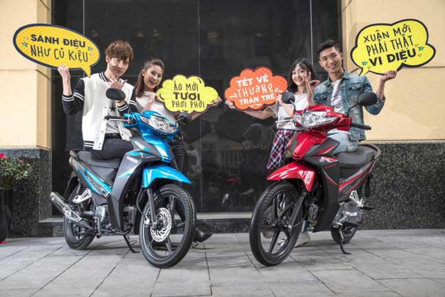 Honda Blade 110 "khoác" áo mới đón Tết Nguyên Đán honda blade 110 quotkhoacquot ao moi don tet nguyen dan
