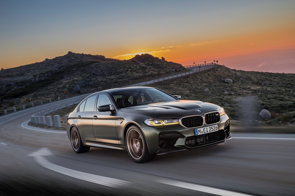 Xe hiệu suất cao BMW M5 CS mạnh 627 mã lực Xe hiệu suất cao BMW M5 CS mạnh 627 mã lực