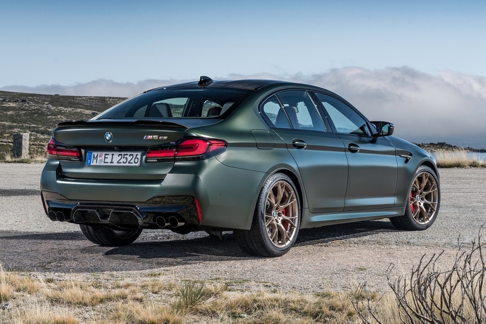 Xe hiệu suất cao BMW M5 CS mạnh 627 mã lực Xe hiệu suất cao BMW M5 CS mạnh 627 mã lực