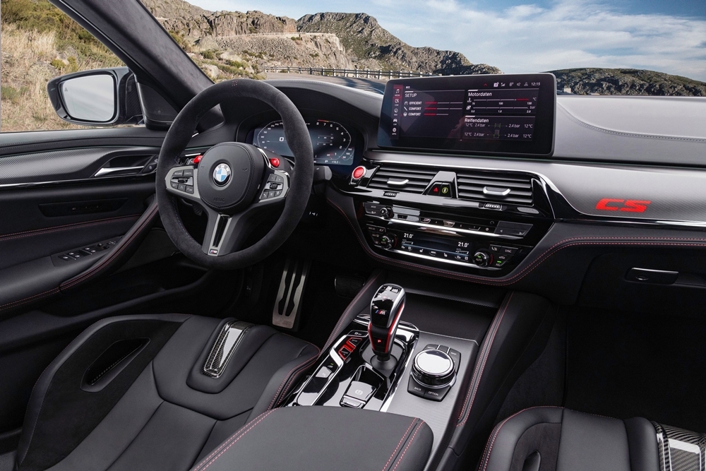 Xe hiệu suất cao BMW M5 CS mạnh 627 mã lực Xe hiệu suất cao BMW M5 CS mạnh 627 mã lực