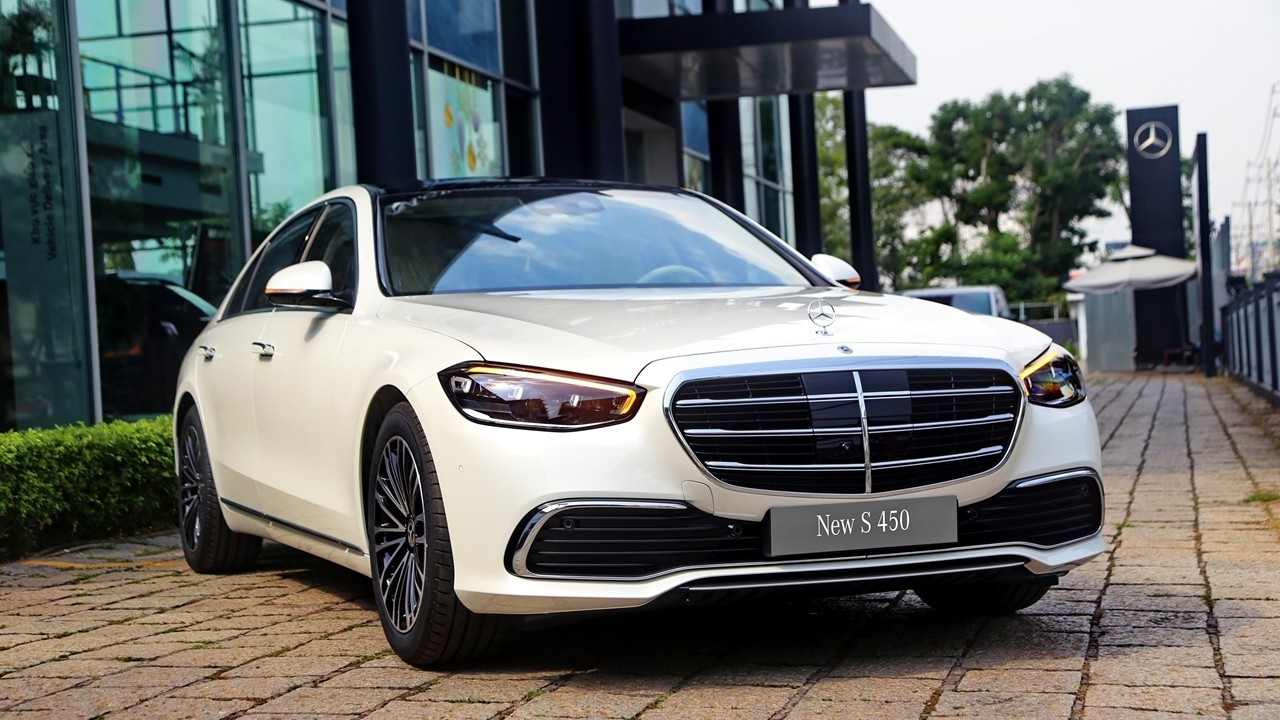 Cận cảnh Mercedes S450 2022 nhập khẩu chính hãng giá 5,2 tỷ đồng