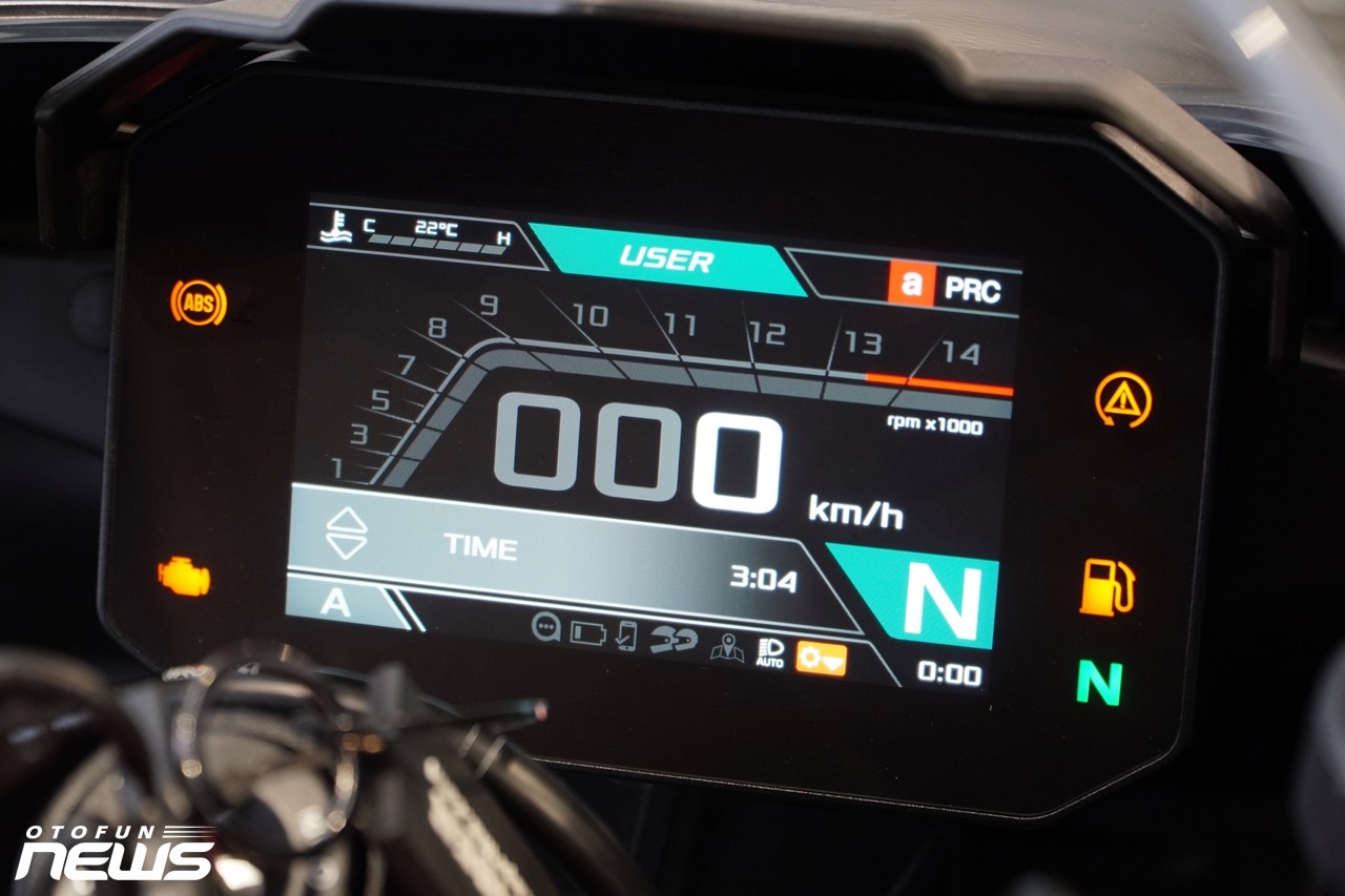 Aprilia RSV4 Factory 1100 - Superbike giá 885 triệu đồng tại Việt Nam Aprilia RSV4 Factory 1100 - Superbike giá 885 triệu đồng tại Việt Nam