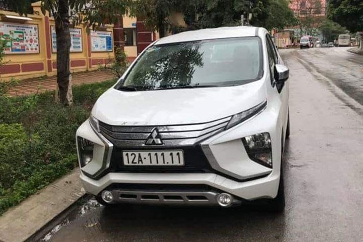 mitsubishi xpander bien ngu quy 22222 duoc rao ban gia 14 ty dong