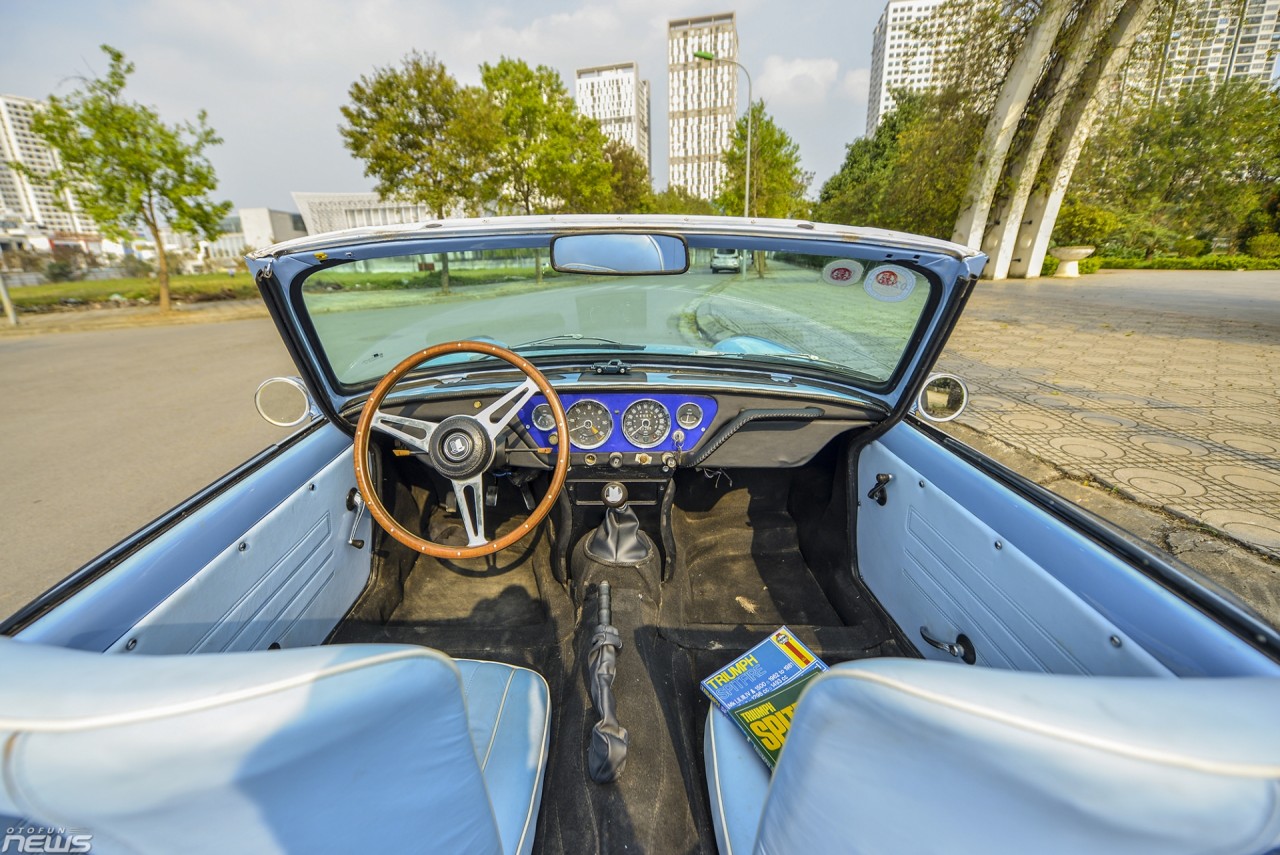 Hàng độc Triumph Spitfire Mark 3 nửa thế kỷ chỉ có 2 chiếc tại Việt Nam hang doc triumph spitfire mark 3 nua the ky chi co 2 chiec tai viet nam