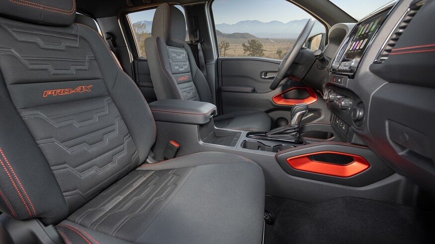 Nissan Navara 2022 ra mắt với diện mạo ấn tượng Nissan Navara 2022 ra mắt với diện mạo ấn tượng