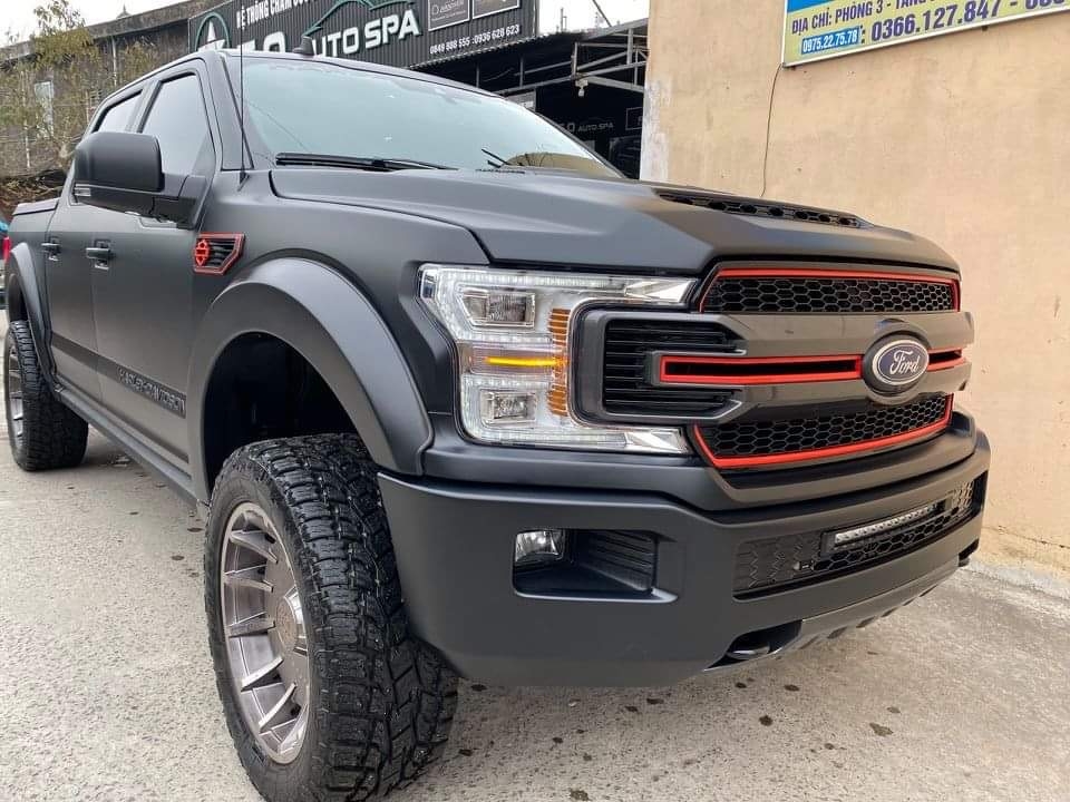 Đại gia xứ Nghệ chi 7 tỷ mua siêu bán tải Ford F150 phiên bản Harley Davidson Đại gia xứ Nghệ chi 7 tỷ mua siêu bán tải Ford F150 phiên bản Harley Davidson