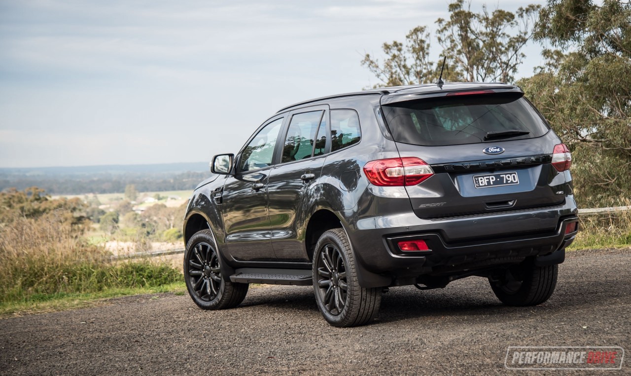 Ford Everest Sport nhận đặt hàng với giá 1,099 tỷ đồng