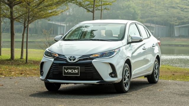 Lần đầu xếp trên Hyundai Accent, Toyota Vios vẫn vuột mất vị trí bán chạy nhất tháng