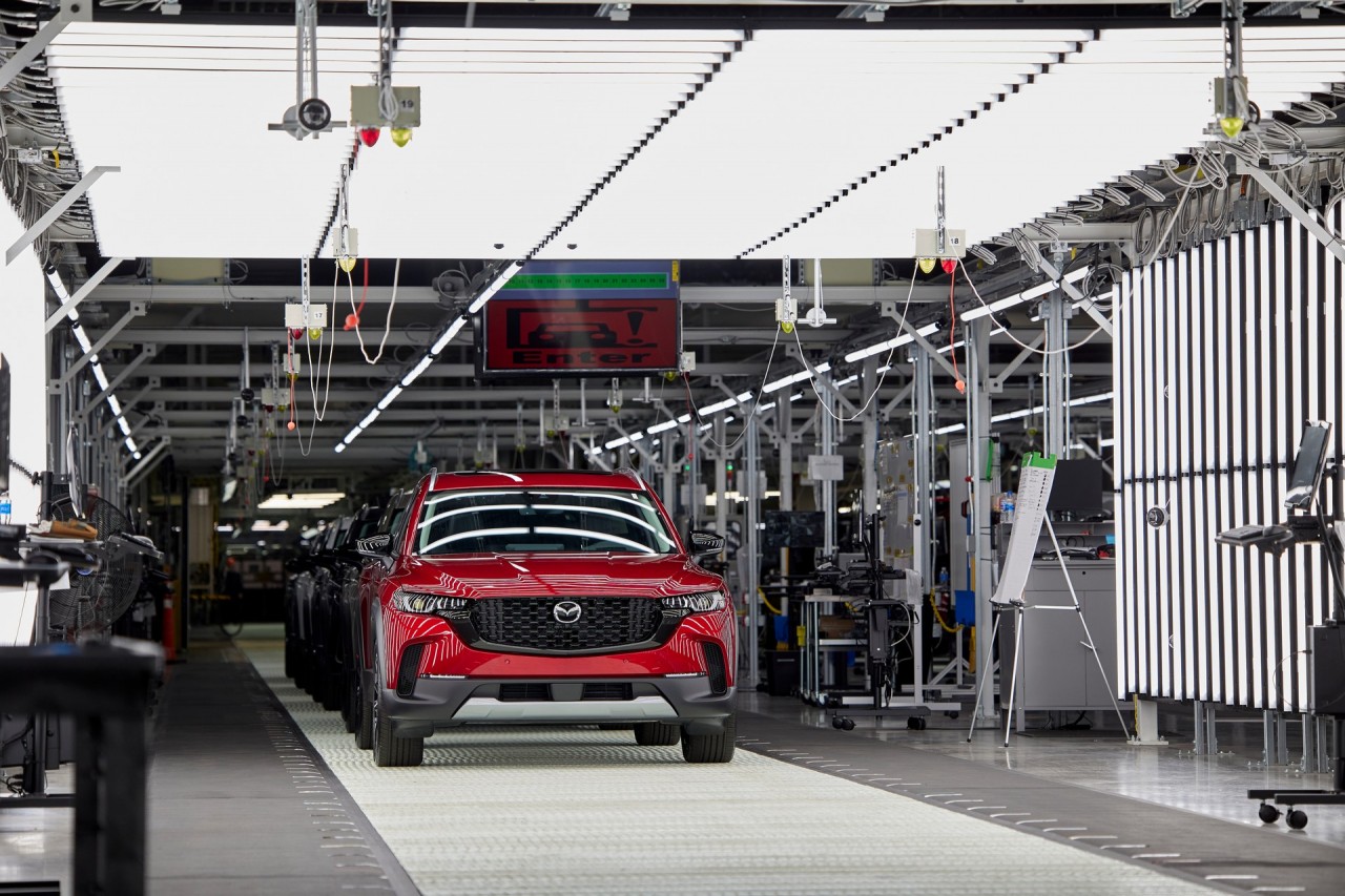 Mazda CX-50 được sản xuất hàng loạt Mazda CX-50 được sản xuất hàng loạt