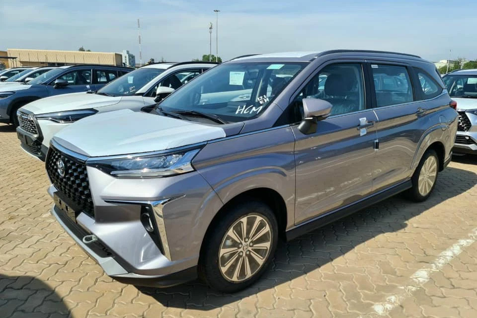 Khách Việt lo lắng Toyota Veloz bán "bia kèm lạc" Khách Việt lo lắng Toyota Veloz bán "bia kèm lạc"