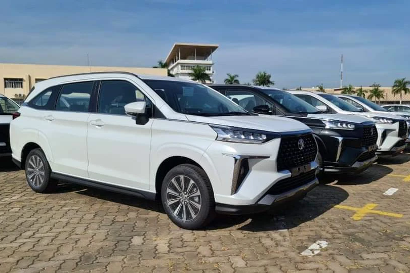 Toyota Veloz bất ngờ xuất hiện tại Việt Nam trước ngày ra mắt Toyota Veloz bất ngờ xuất hiện tại Việt Nam trước ngày ra mắt