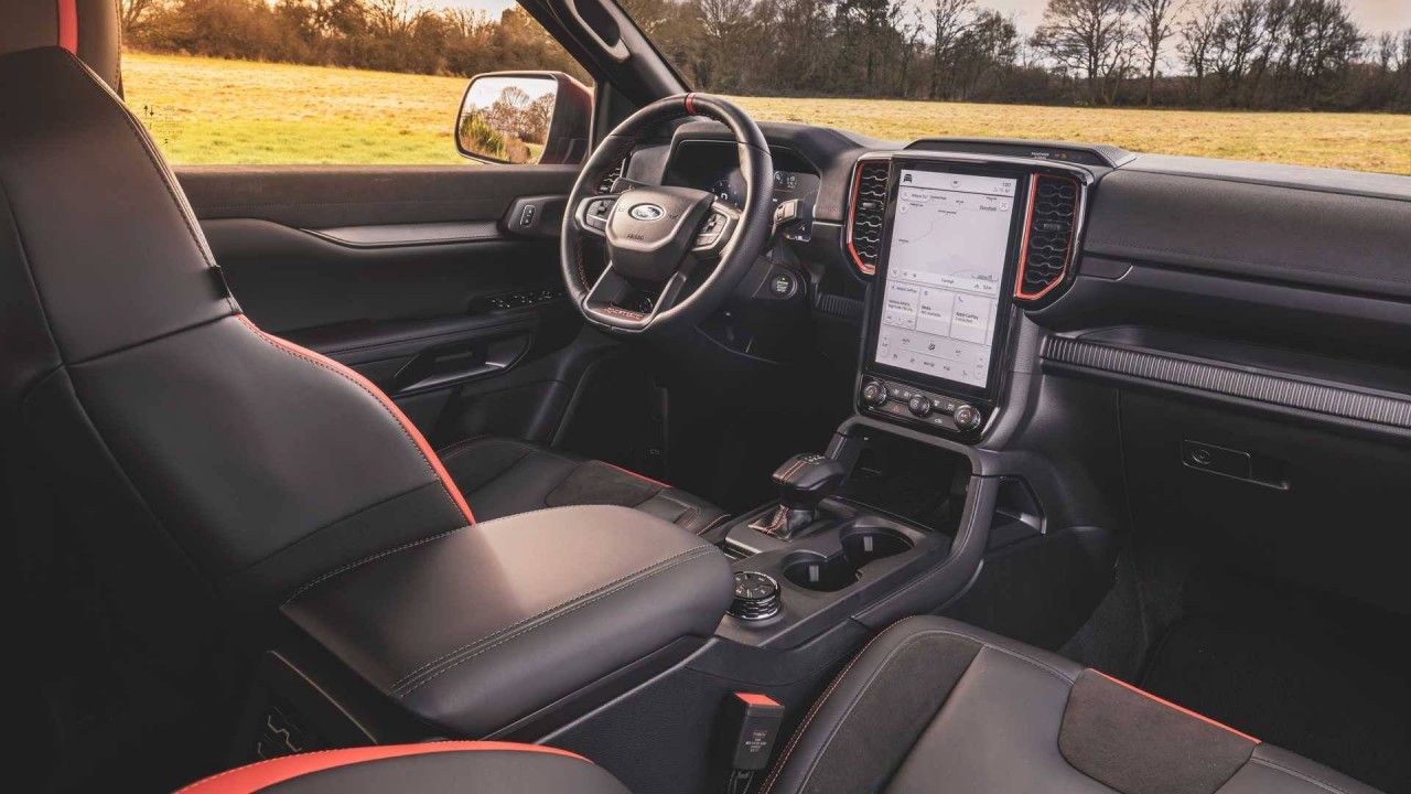 Ford Ranger Raptor sử dụng động cơ V6 3.0L công suất gần 400 mã lực Ford Ranger Raptor sử dụng động cơ V6 3.0L công suất gần 400 mã lực