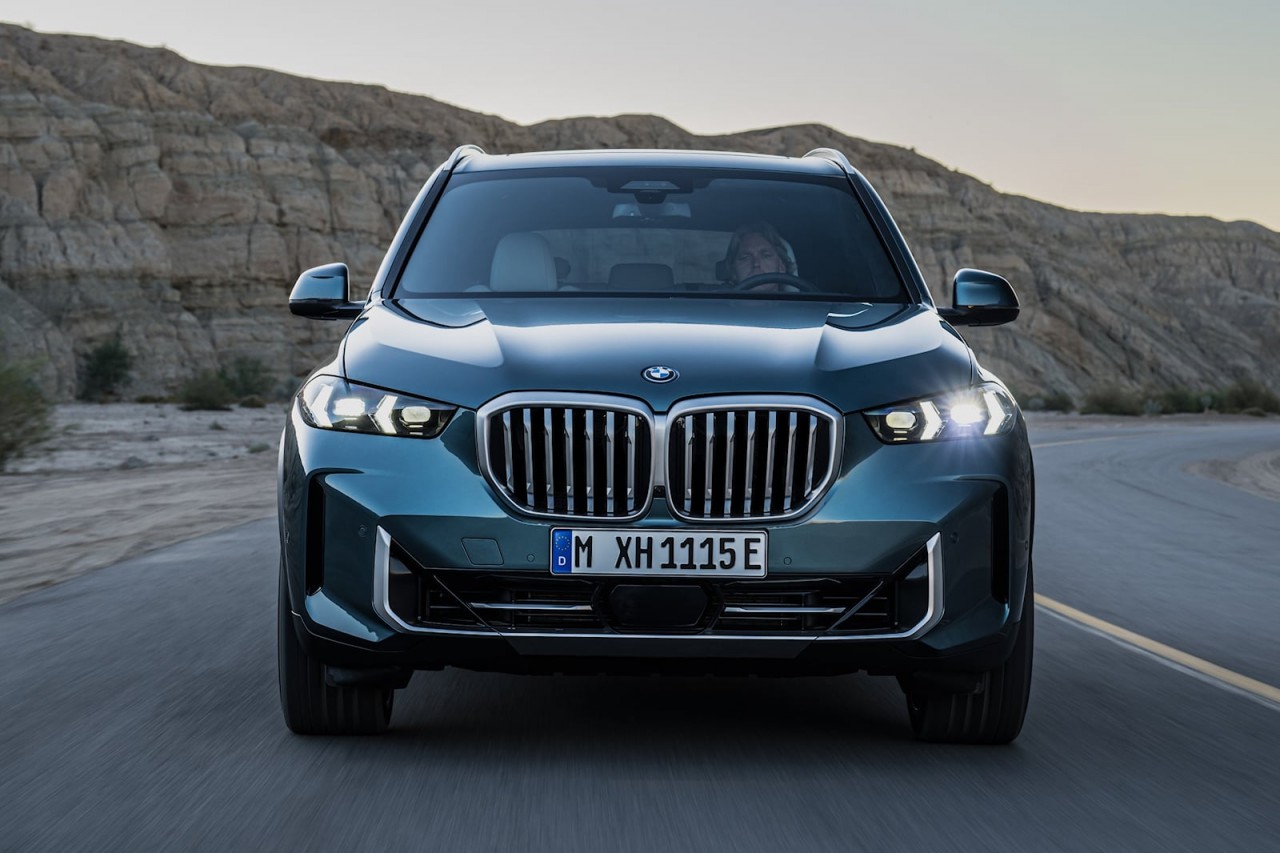Xe BMW giảm giá tới gần nửa tỷ trong tháng 2/2023 Xe BMW giảm giá tới gần nửa tỷ trong tháng 2/2023