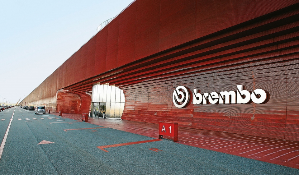Vì sao Brembo là nhà sản xuất phanh hàng đầu thế giới? vi sao brembo la nha sa n xua t phanh ha ng da u the gio i