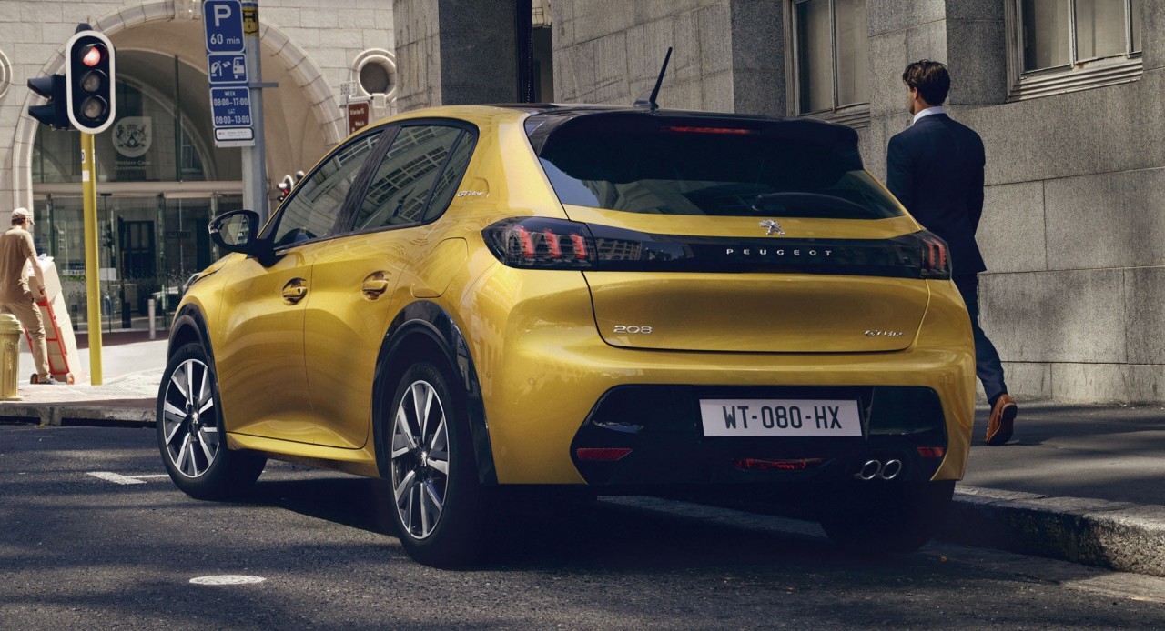 peugeot 208 xuat sac gianh duoc danh hieu xe chau au cua nam 2020