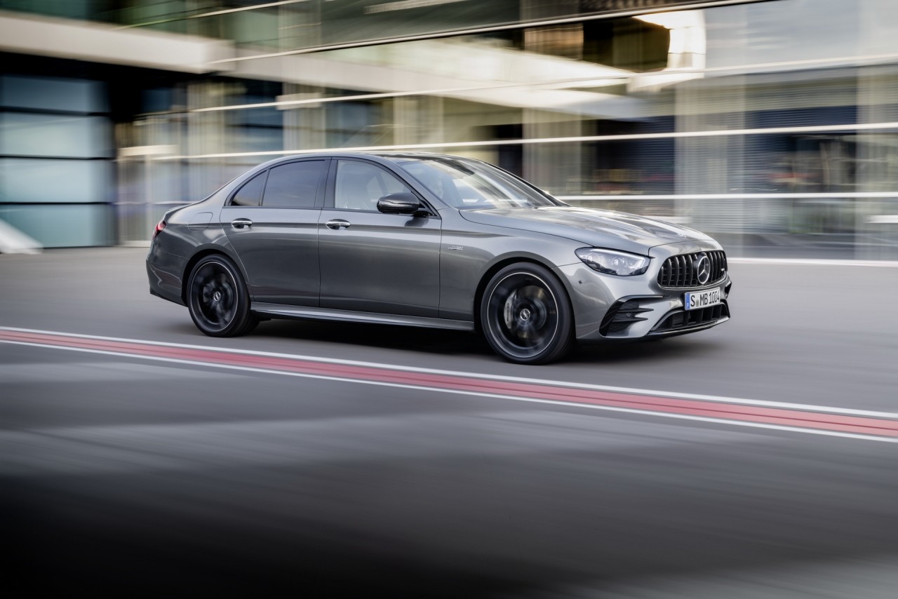 Xe hiệu suất cao Mercedes-AMG E53 lần đầu tiên ra mắt xe hieu suat cao mercedes amg e53 lan dau tien ra mat