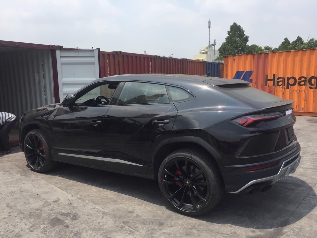 thieu gia ha noi tiep tuc tau lamborghini urus vao bo suu tap sieu xe