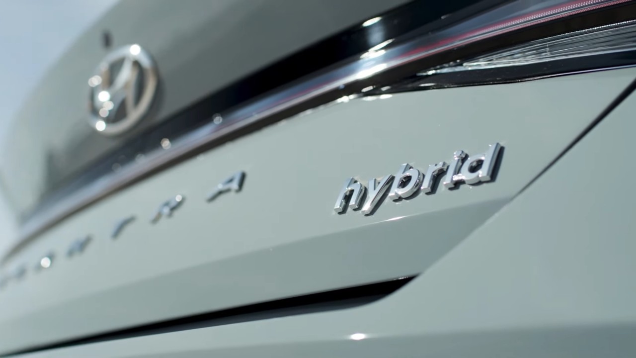Hyundai lần đầu tiên giới thiệu Elantra Hybrid xăng lai điện hyundai lan dau tien gioi thieu elantra hybrid xang lai dien