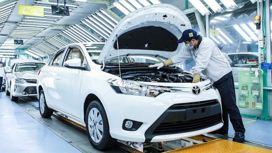 Thủ tướng yêu cầu Bộ Tài chính đề xuất lệ phí trước bạ ô tô trong tháng 7
