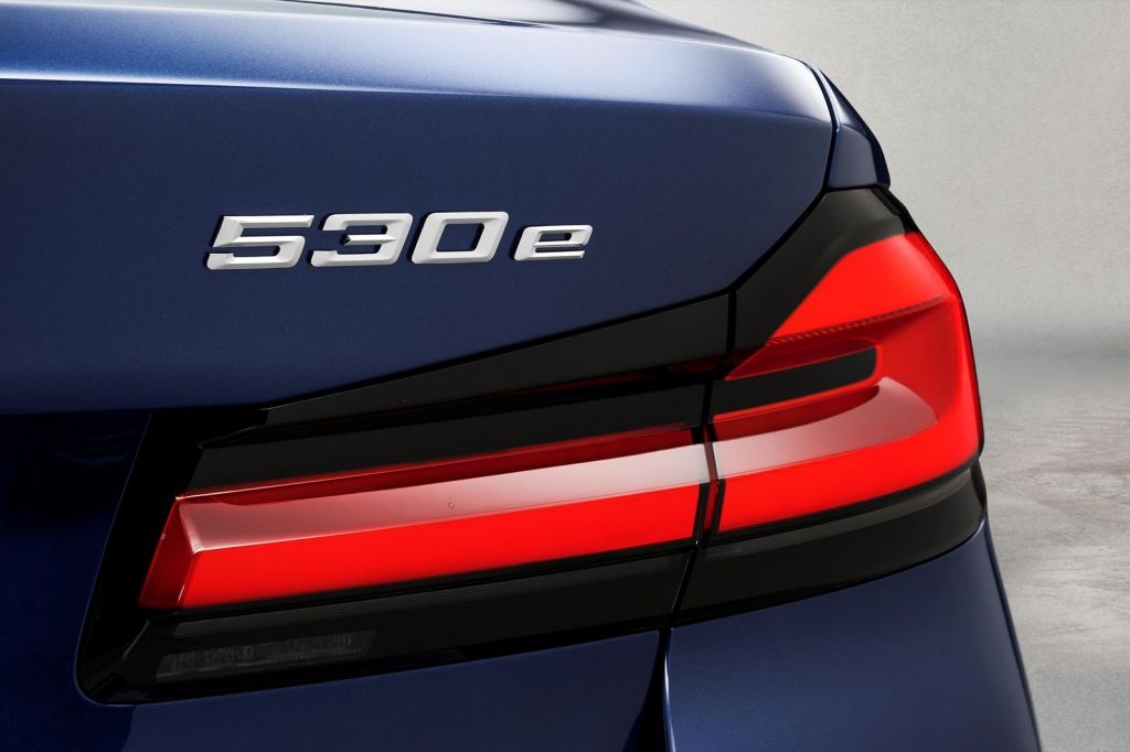 BMW 5-Series 2021 giá gần 1,9 tỷ tại Malaysia BMW 5 Series 2021 giá gần 1,9 tỷ tại Malaysia
