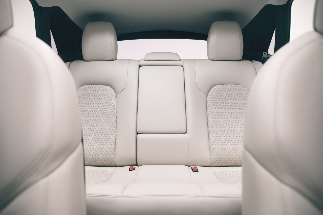 VinFast và Pininfarina công bố chi tiết thiết kế xe điện VF8 và VF9 VinFast và Pininfarina công bố chi tiết thiết kế xe điện VF8 và VF9