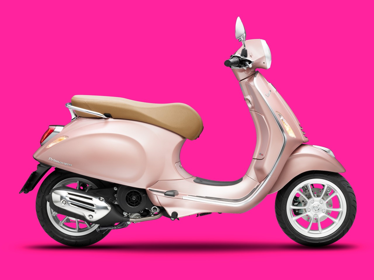Vespa Primavera phiên bản đặc biệt nhân ngày 8/3 Vespa Primavera phiên bản đặc biệt nhân ngày 8/3