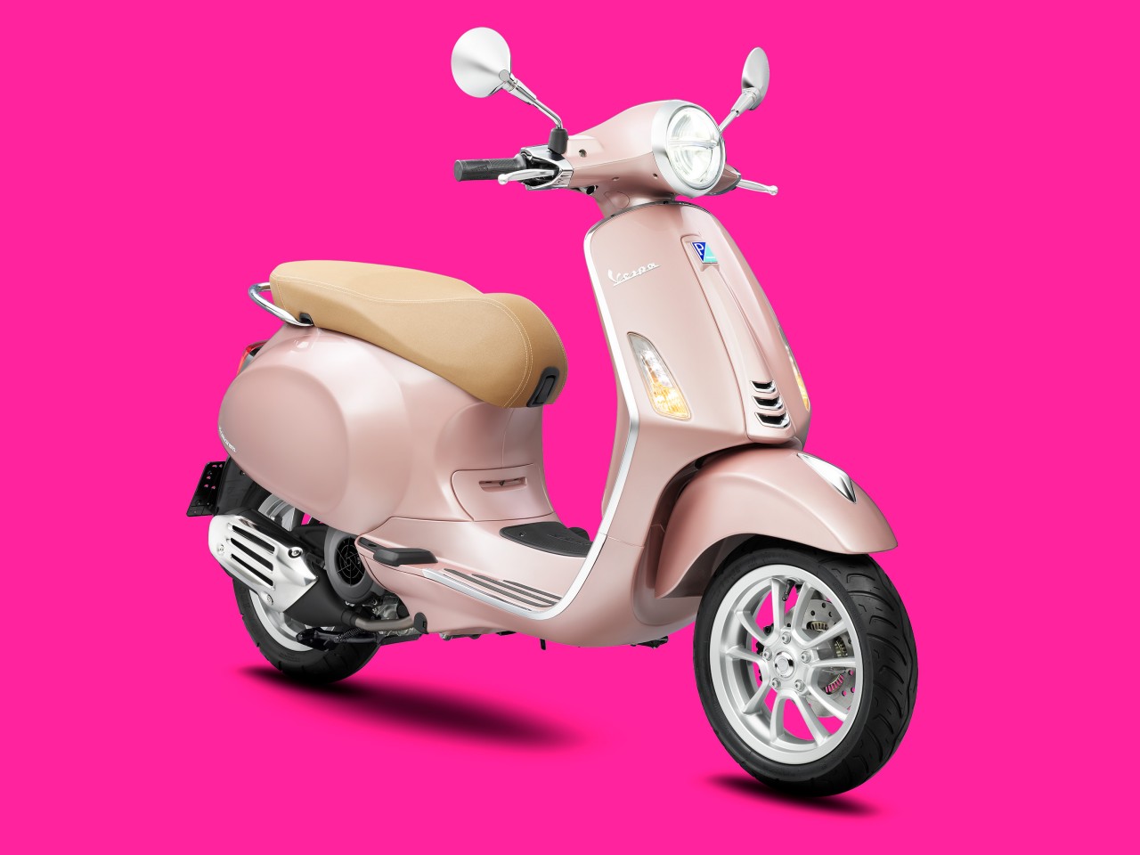 Vespa Primavera phiên bản đặc biệt nhân ngày 8/3 Vespa Primavera phiên bản đặc biệt nhân ngày 8/3