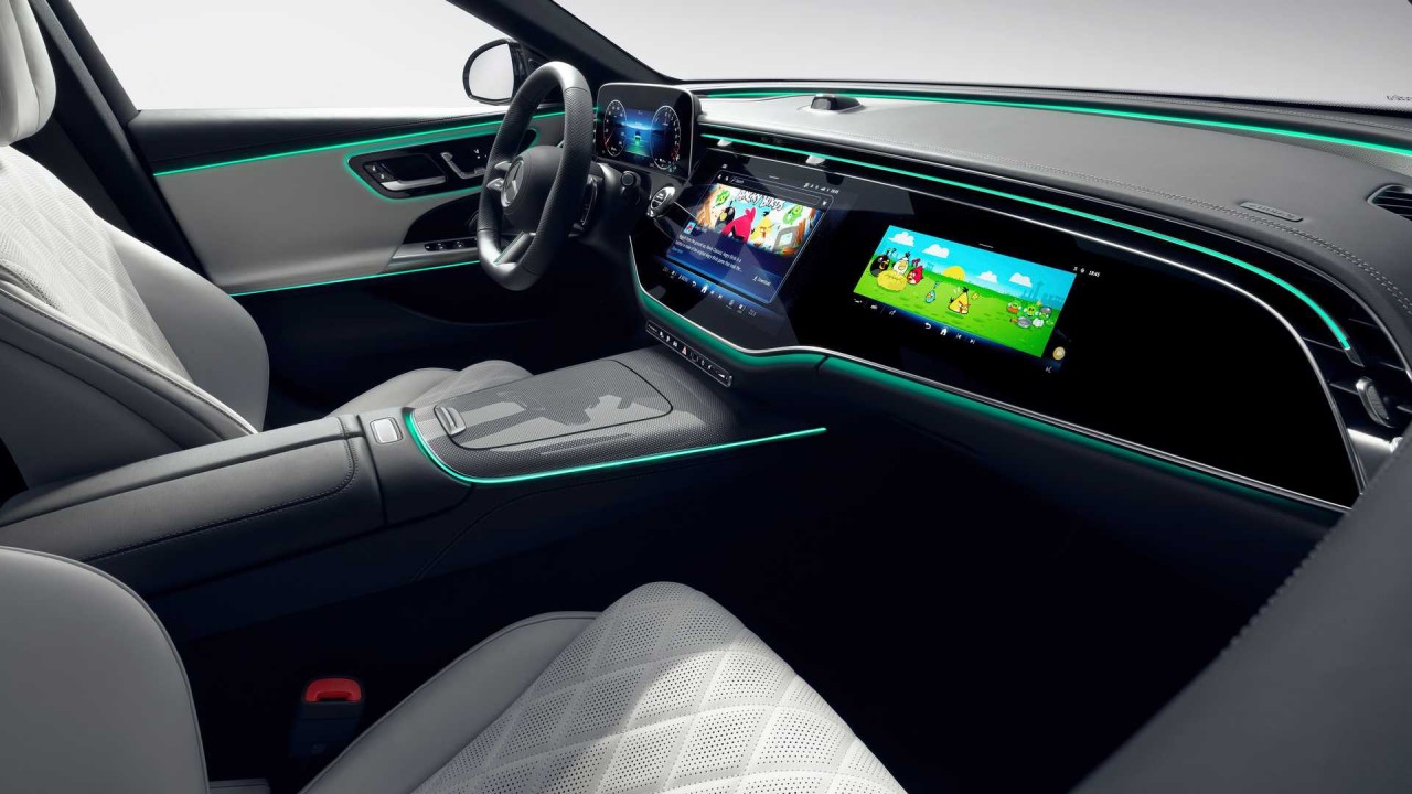 Công bố nội thất Mercedes E-Class thế hệ mới Công bố nội thất Mercedes E-Class thế hệ mới