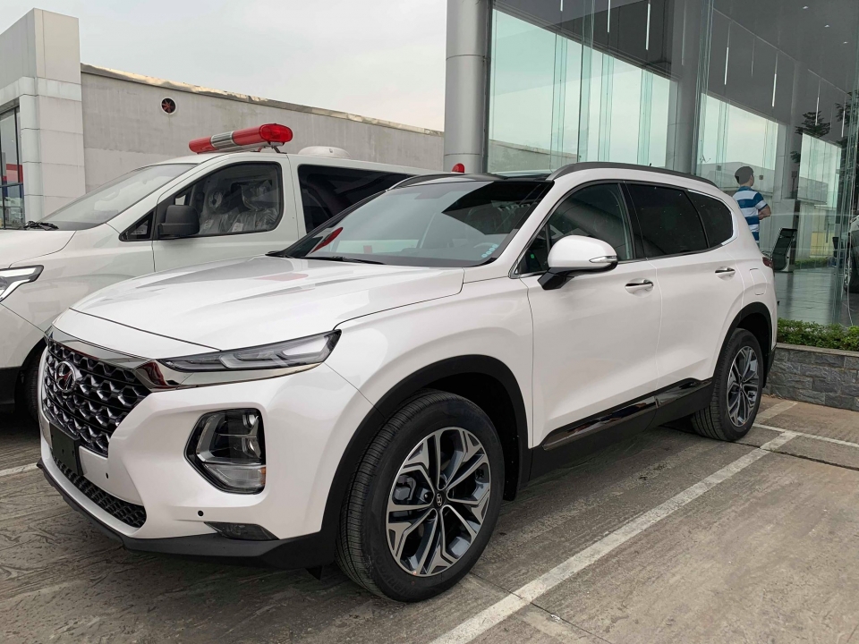 Hyundai SantaFe phiên bản cao cấp nhất đã có mặt tại đại lý hyundai santafe phien ban cao cap nhat da co mat tai dai ly