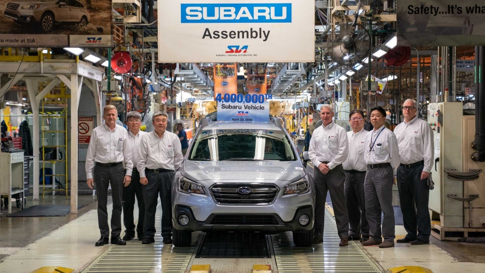 subaru xuat xuong chiec xe thu 4 trieu tai my