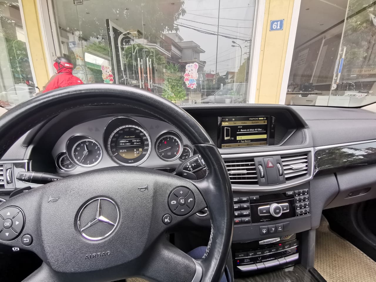 ga n 10 nam tuo i mercedes e250 cu mo t chu tu da u ba n la i gia chi 680 trie u do ng