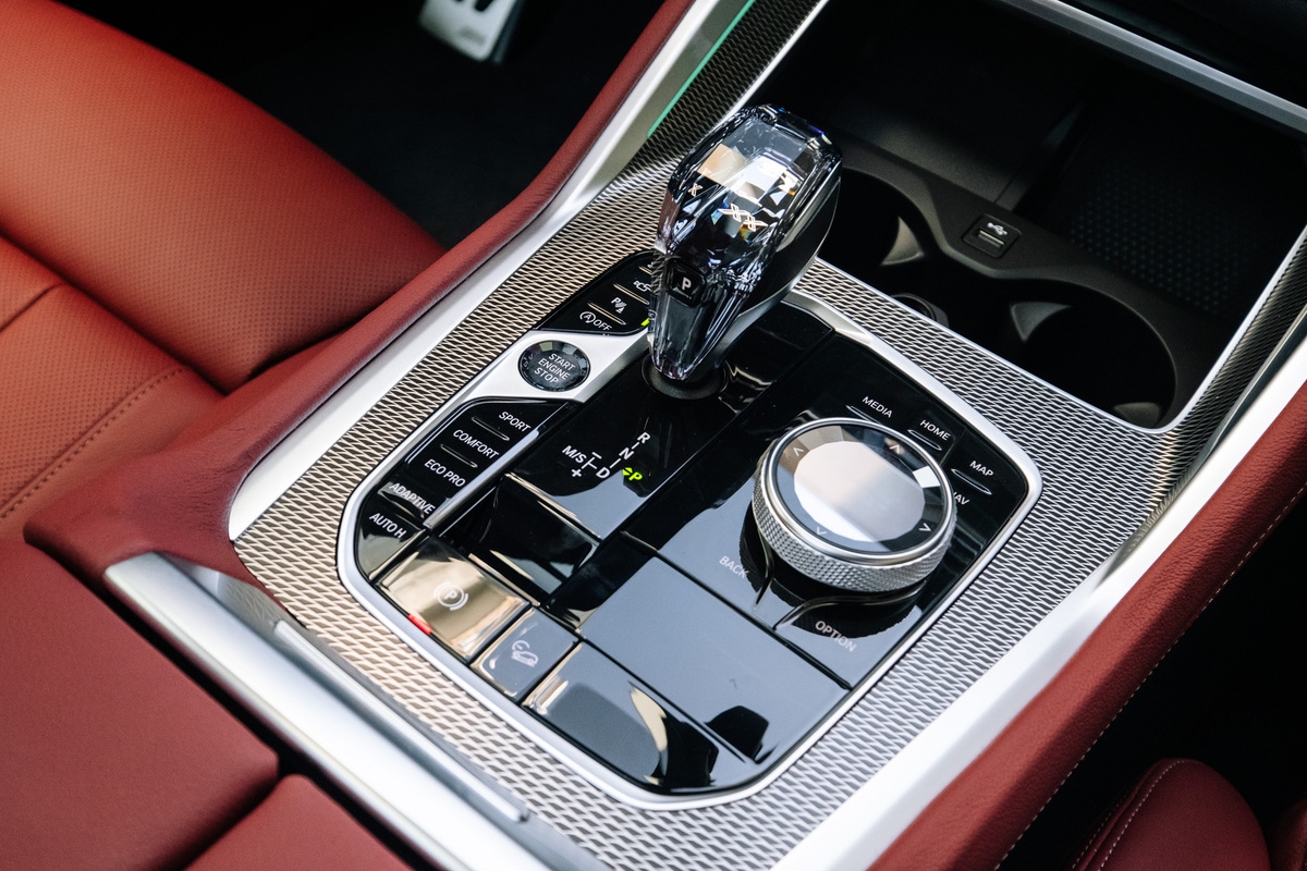 bmw x6 hoan toan moi gia 3xx ty dong ra mat khach hang viet