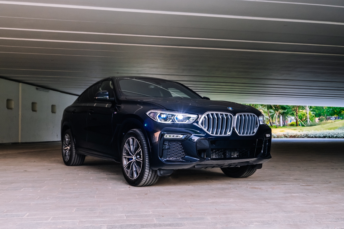 bmw x6 hoan toan moi gia 3xx ty dong ra mat khach hang viet
