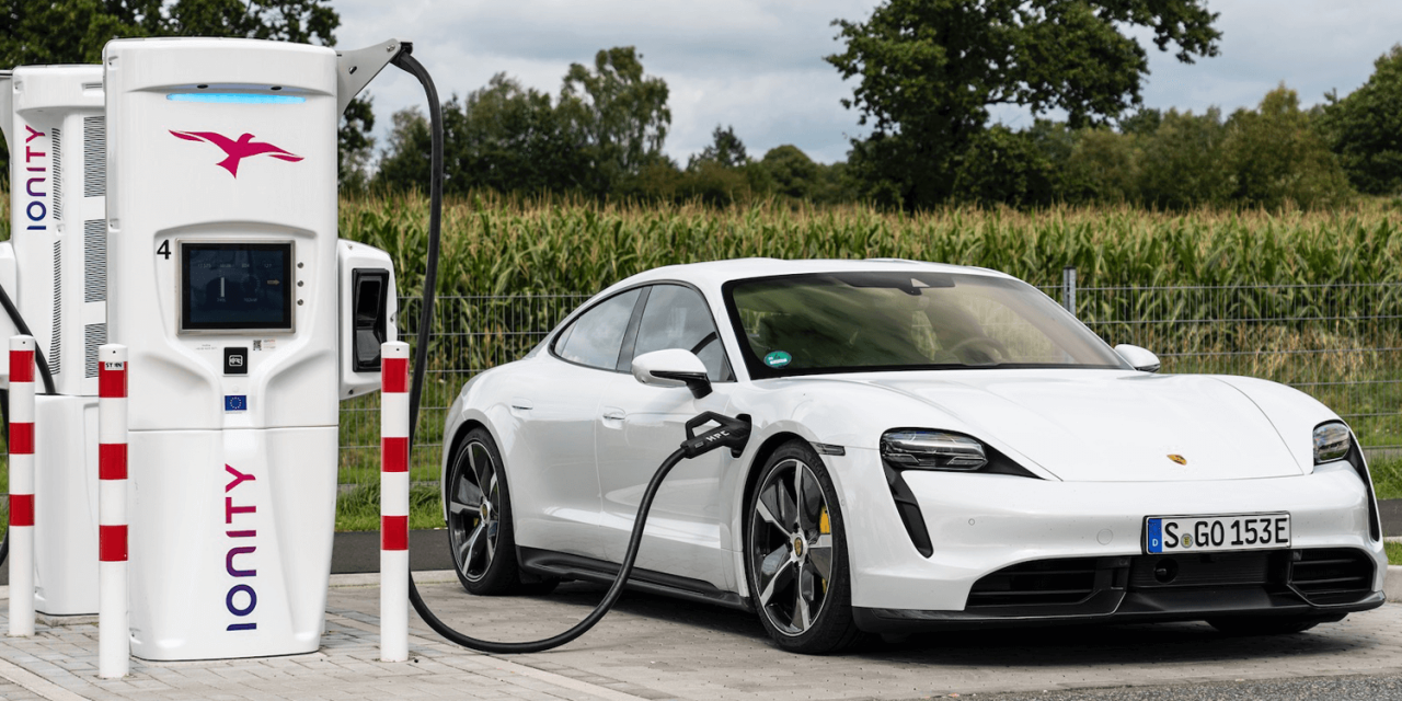 So sánh Porsche Taycan và Tesla Model S so sanh porsche taycan va tesla model s