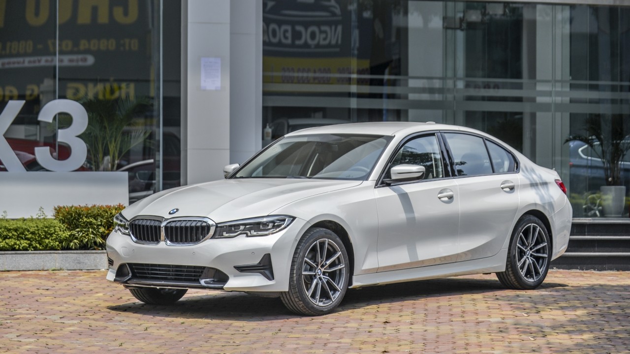Chênh lệch 280 triệu đồng, hai phiên bản BMW 320i mới nhất có gì khác nhau