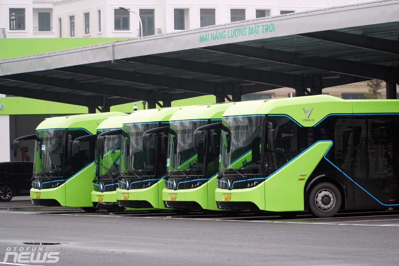 Lộ hình ảnh xe buýt điện VinBus Lộ hình ảnh xe buýt điện VinBus