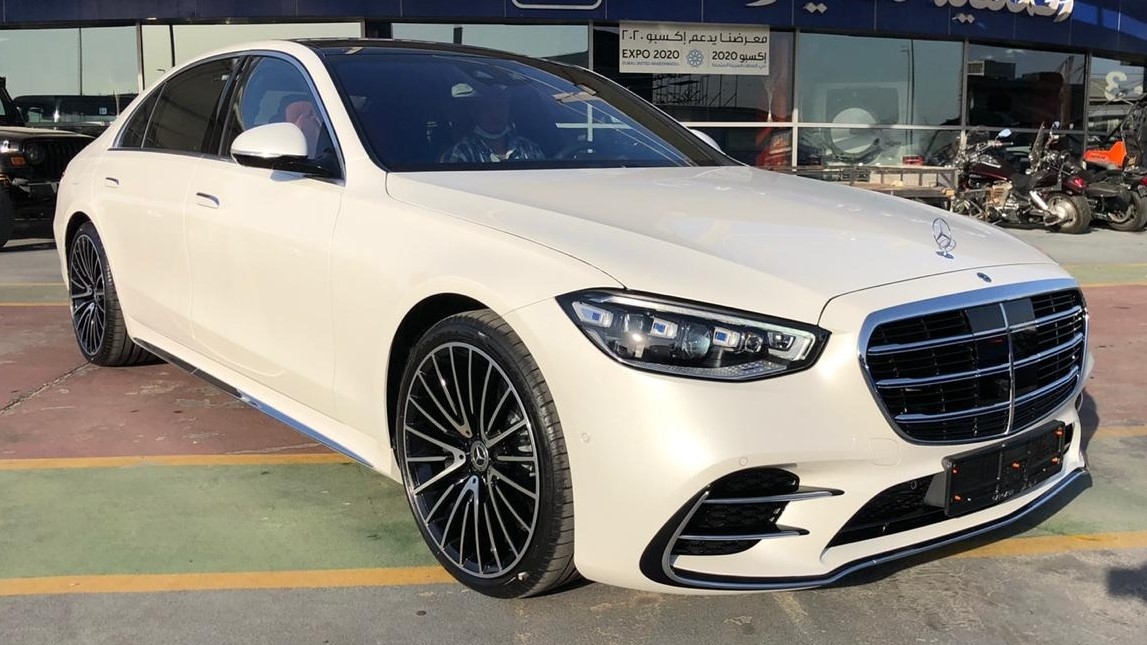 Mercedes-Benz S-Class thế hệ mới chính hãng sẽ có giá 8 tỷ đồng Mercedes-Benz S-Class thế hệ mới chính hãng sẽ có giá 8 tỷ đồng