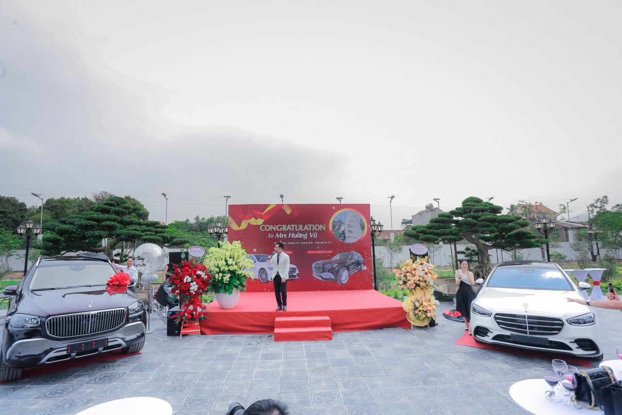 Đại gia Quảng Ninh chi 27 tỷ sắm Mercedes GLS600 Maybach và S500 2021 đầu tiên Việt Nam Đại gia Quảng Ninh chi 27 tỷ sắm Mercedes GLS600 Maybach và S500 2021 đầu tiên Việt Nam