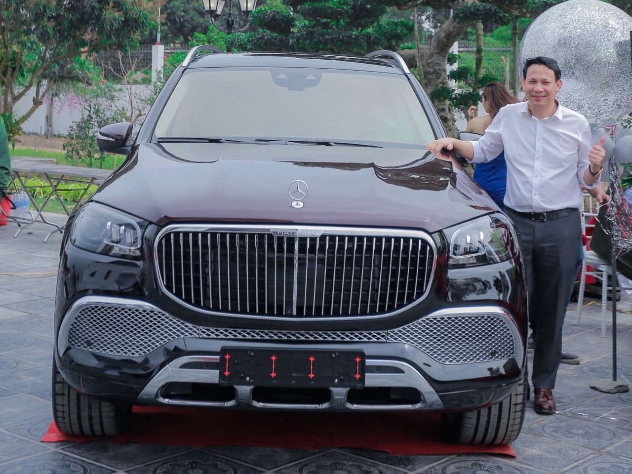 Đại gia Quảng Ninh chi 27 tỷ sắm Mercedes GLS600 Maybach và S500 2021 đầu tiên Việt Nam Đại gia Quảng Ninh chi 27 tỷ sắm Mercedes GLS600 Maybach và S500 2021 đầu tiên Việt Nam