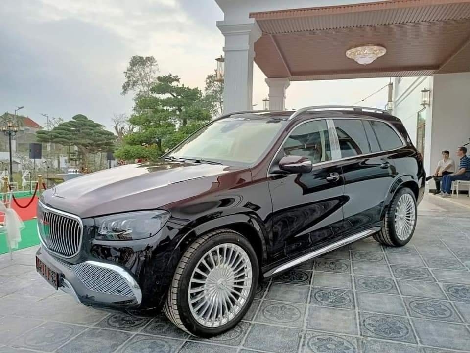 Đại gia Quảng Ninh chi 27 tỷ sắm Mercedes GLS600 Maybach và S500 2021 đầu tiên Việt Nam Đại gia Quảng Ninh chi 27 tỷ sắm Mercedes GLS600 Maybach và S500 2021 đầu tiên Việt Nam