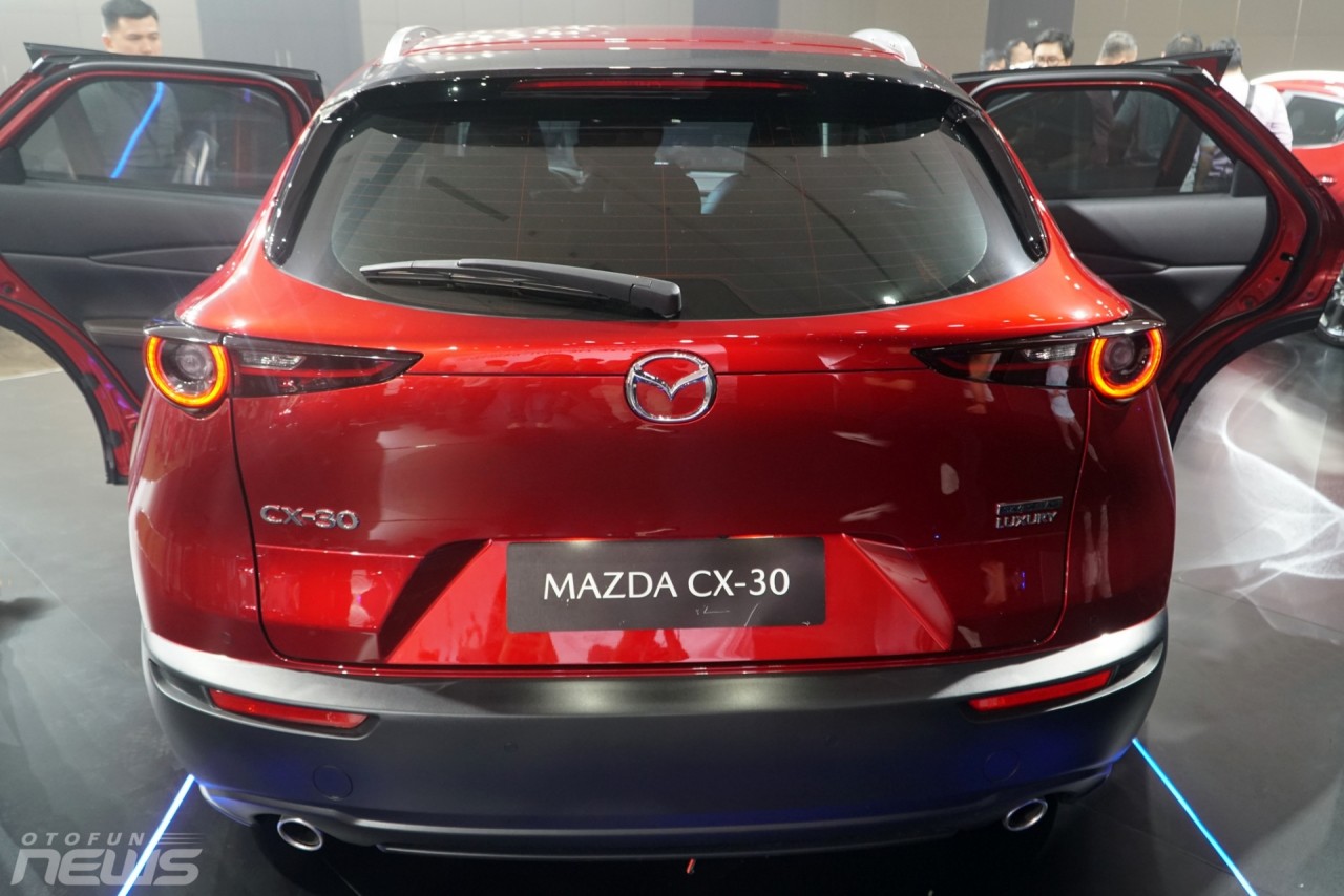 Cận cảnh Mazda CX-30 hoàn toàn mới Cận cảnh Mazda CX 30 hoàn toàn mới