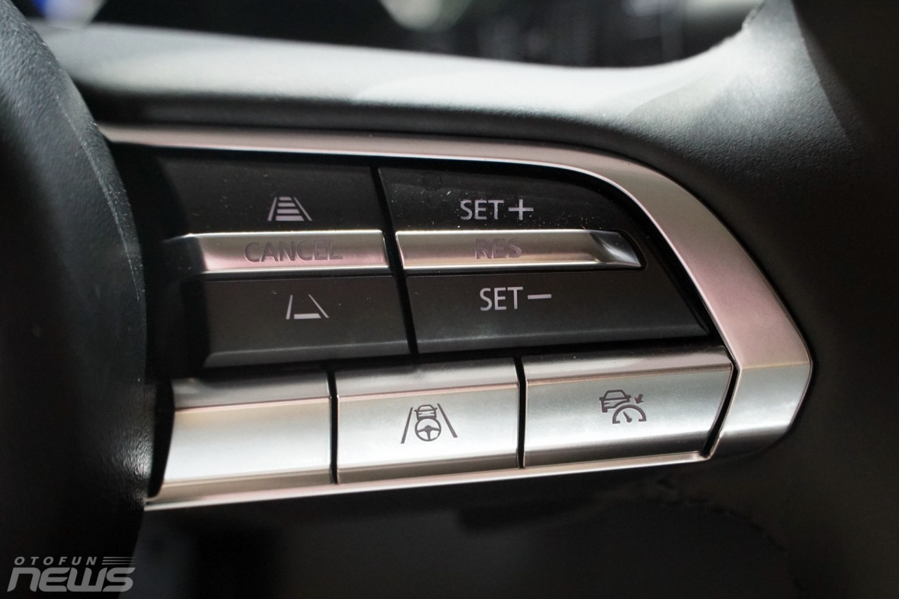 Cận cảnh Mazda CX-30 hoàn toàn mới Cận cảnh Mazda CX 30 hoàn toàn mới